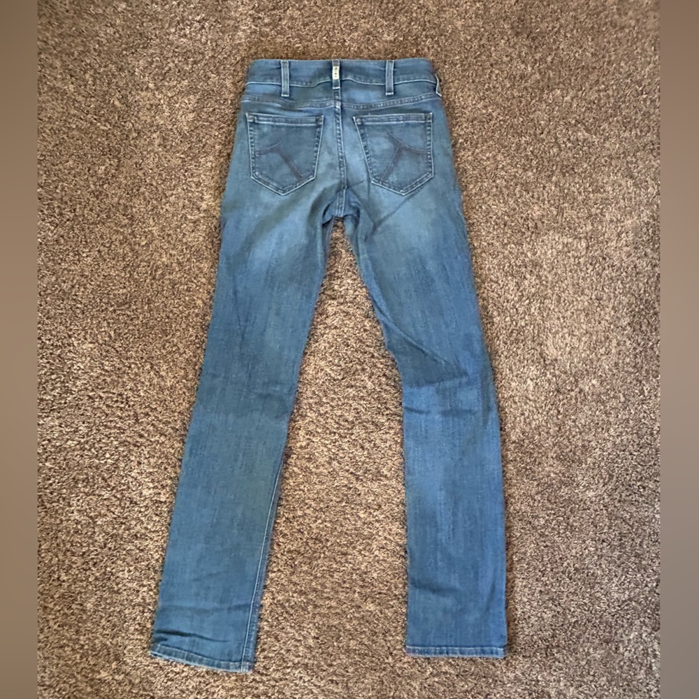 28x37 Ariat Jeans